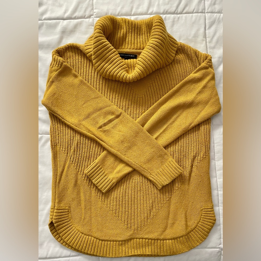 Banana Republic Factory Mustard Yellow Turtleneck Sweater